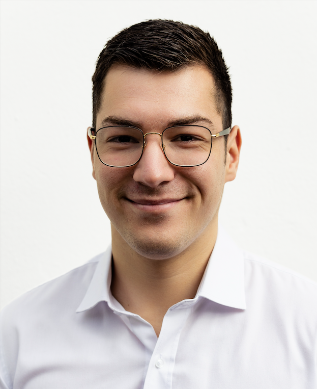 Photo of Mario Herrera